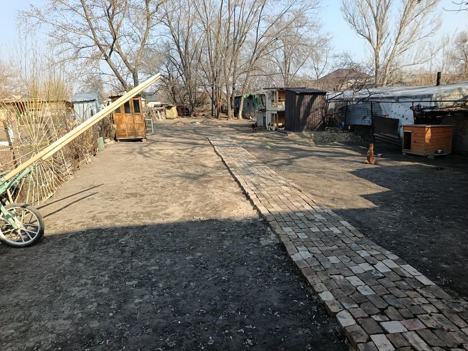 Срочно Продам пол дома байтерек