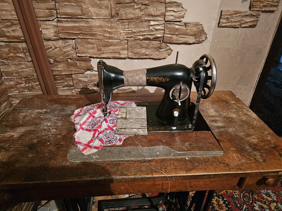 Швейная машина ПМЗ