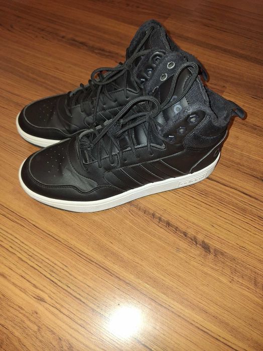 Кецове Adidas черни
