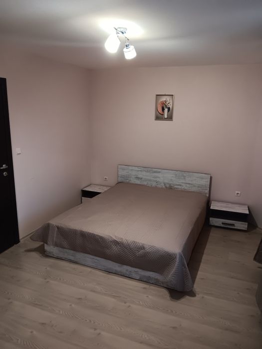 Дава се под наем Тристаен апартамент в Варна, Погреби - 75 кв.м за 600 € - Снимка #2