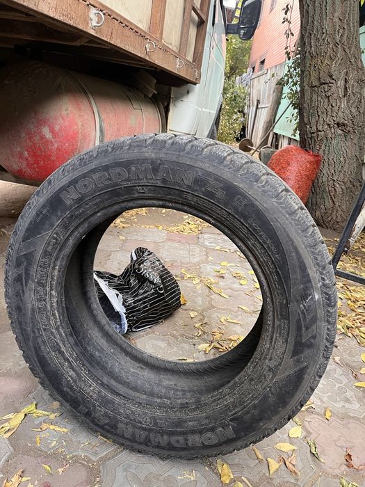 Продам покрышку R16