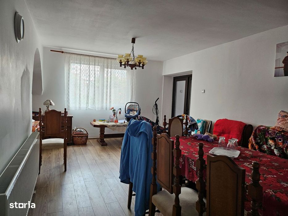 Casa cu 1566 mp teren in sat Mandruloc, com. Vladimirescu, jud. Arad