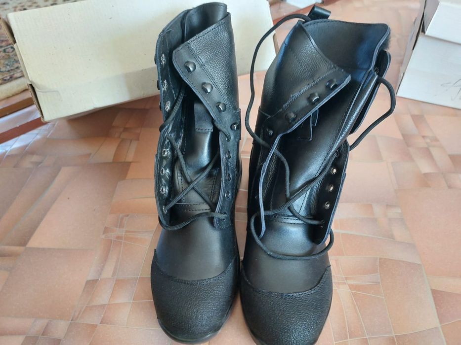Продам берцы кожаные зимние