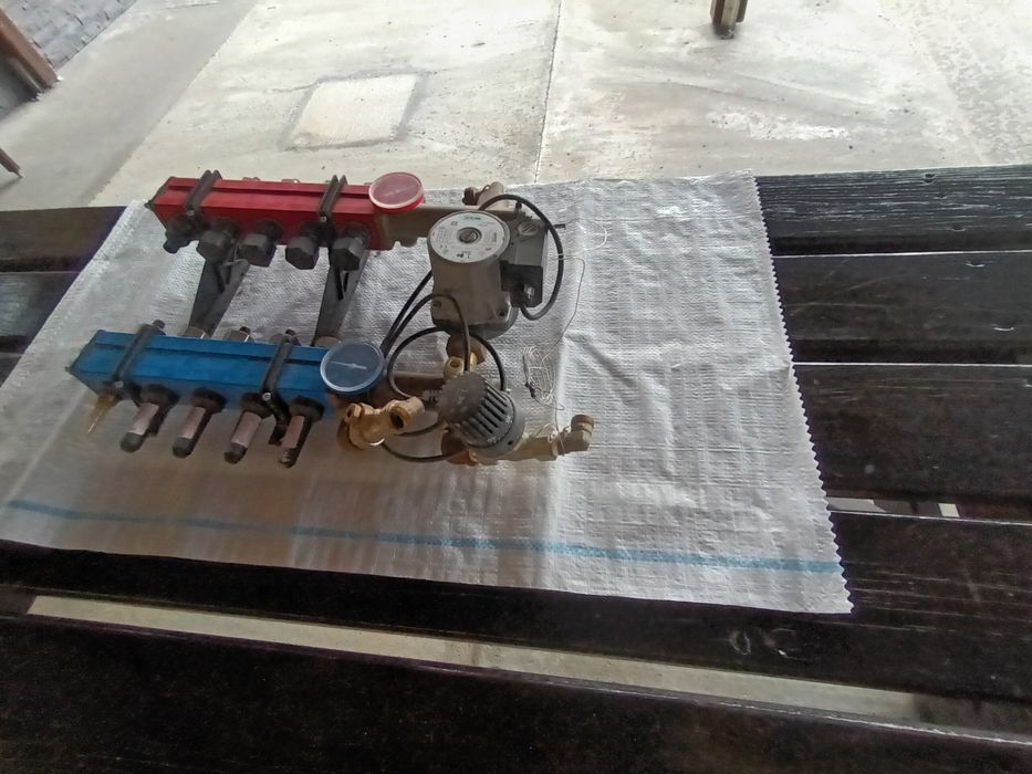 Vând distribuitor  cu 5 grupuri