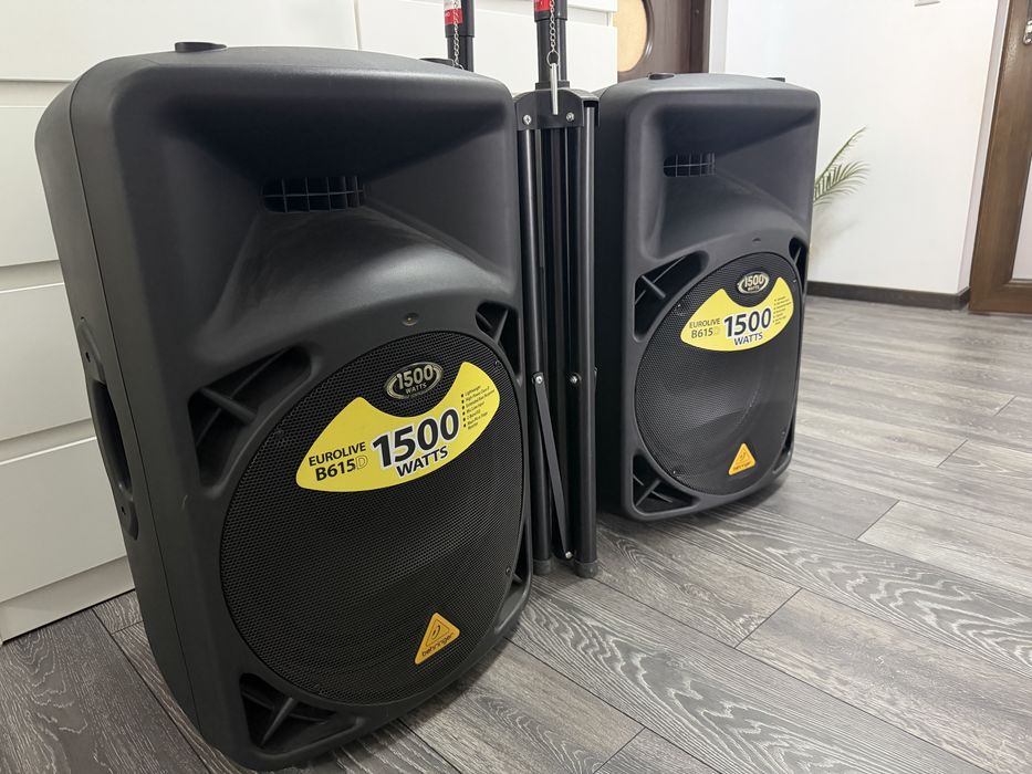 Vand boxe Behringer