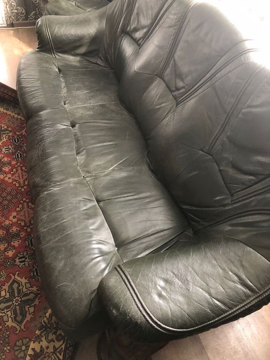 Диван и два кресла