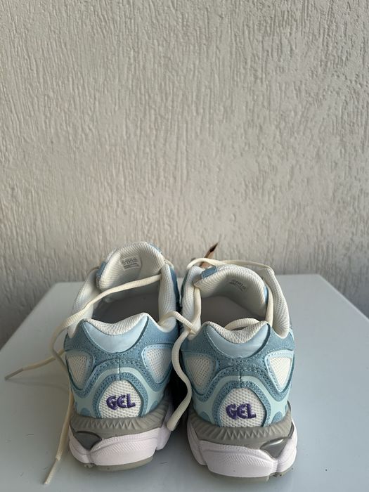 Vand adidasi asics nyc gel noi fara purtari