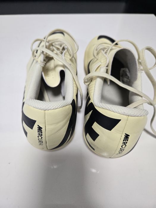 Футболни обувки NIKE Mercurial 38.5