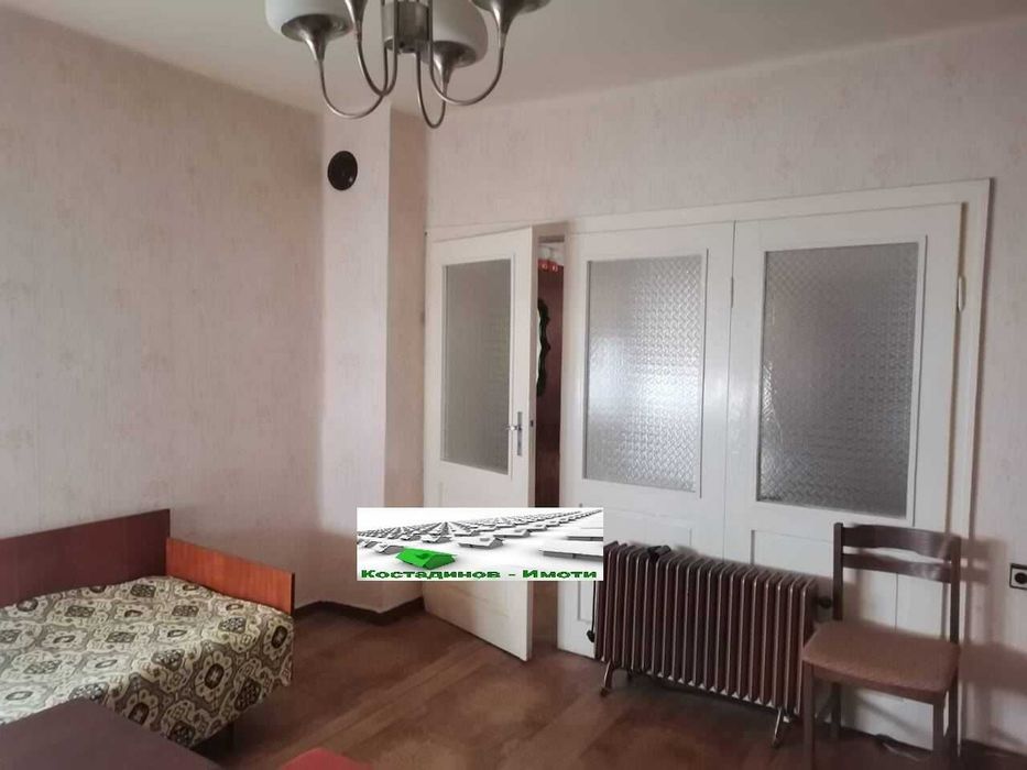 Етаж от къща в Гр. Асеновград ТОП ЛОКАЦИЯ