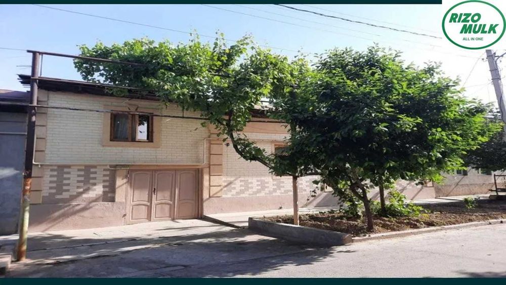 Учтепа тумани Бирлик мавзесида ховли сотилади. NR494/41