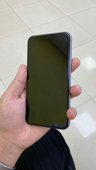 Продам iPhone 11 64 GB