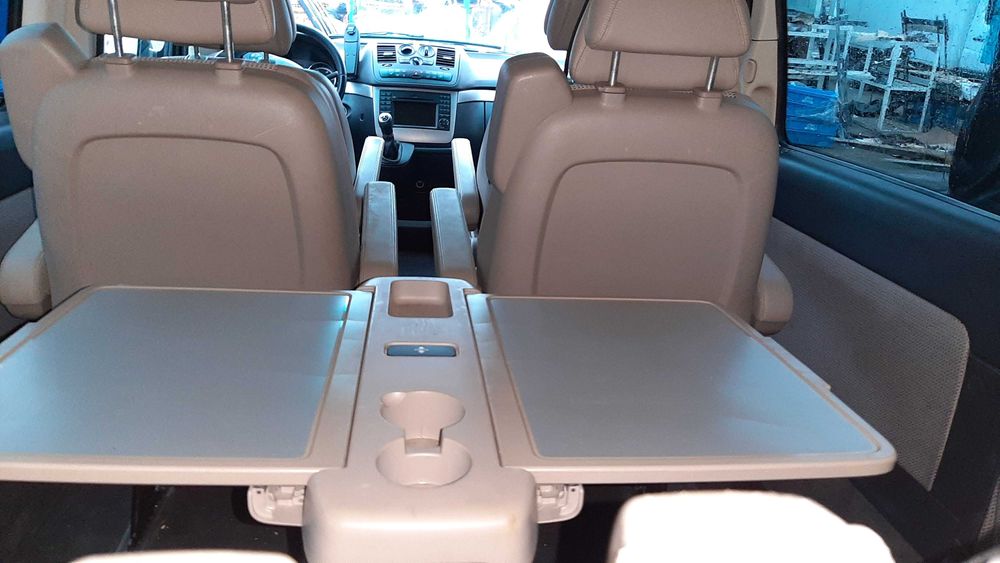 Dezmembrez mercedes viano 650 facelift 2.2 euro 5/interior viani/haion