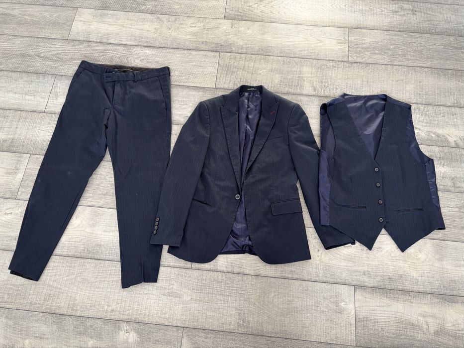Costum 3 piese culoare albastru