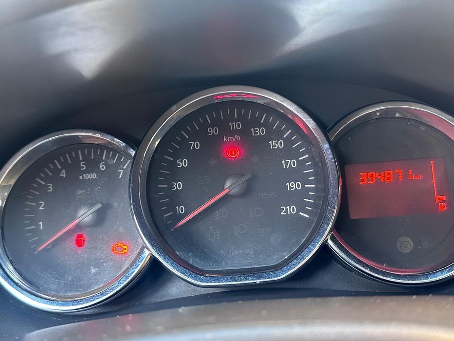 Dacia Logan 2014 luna 10