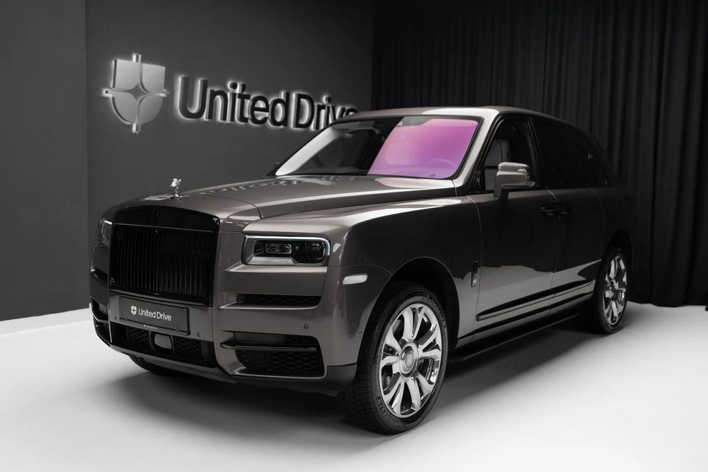 Rolls-Royce Cullinan Rolls-Royce Cullinan