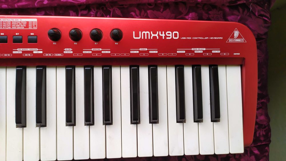 Midi клавиатура bechringer umx49