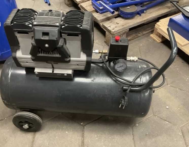 Compresor aer Aariac  50 l 220 v si cap compresor cu motor 220v