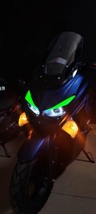 Skuter benzin 150 kub. N Max T Max skutir dostavkaga uzum Nasiya