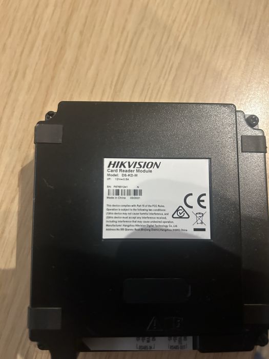 Interfon hikvision DS-KD8003-IME1 cu cItitor de carduri ds-kd-m POE