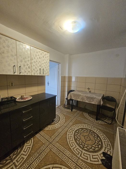 Garsoniera de închiriat