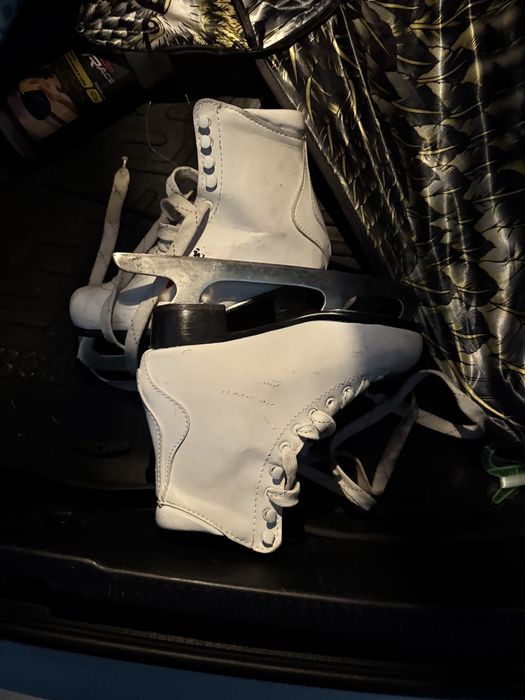 Продам коньки в хорошем состоянии