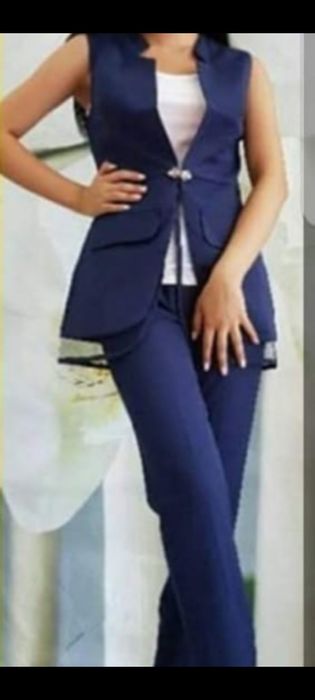 Тройка костюм для девушки