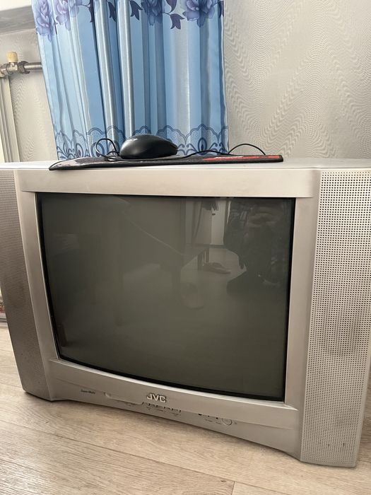 Продам телевизор JVC