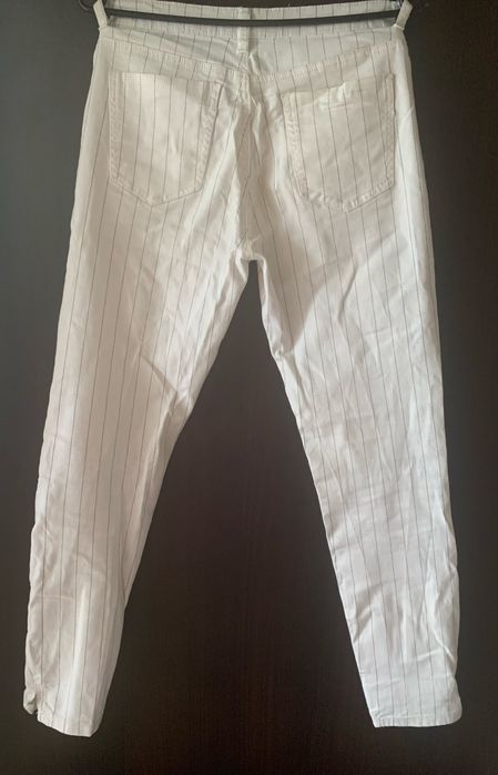 2 чифта панталони.