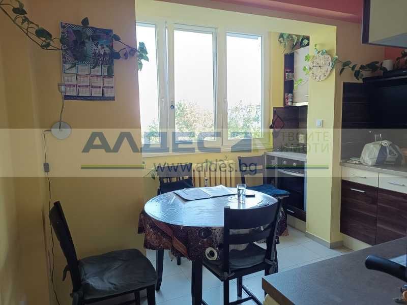 Ремонтиран двустаен ап. в Западен Парк!