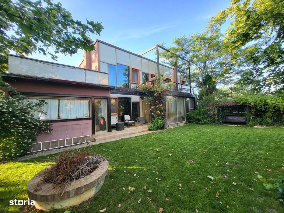 Casa P+1 În Baloțești – Lângă Pădure, Cramă, Beci Și Curte Amenajată