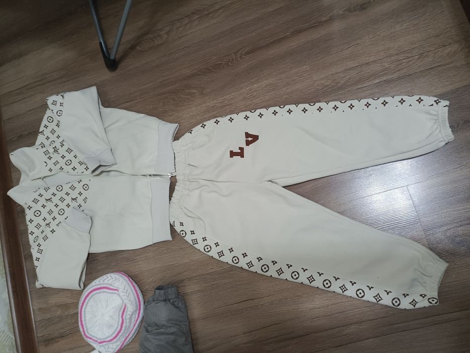 Фирменная теплая куртка