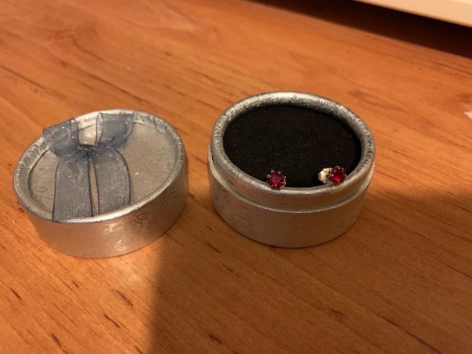 Продам новые 925 пр.