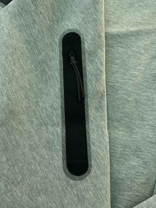 Hanorac Nike Tech Fleece gri