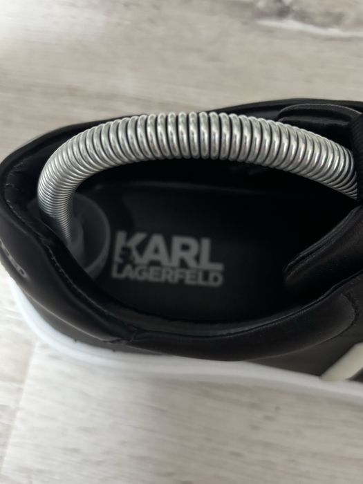 Vand adidasi karl legerfeld