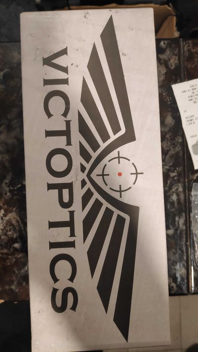 VICTOPTICS  3-9X40  RIFLESCOPE оптика с подсветка отвътре на прицела