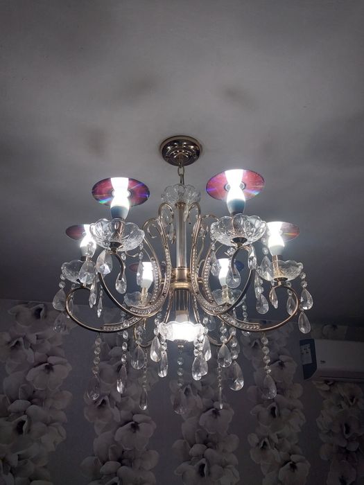 Люстра зальная б.у