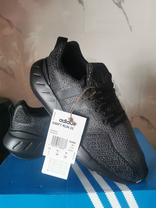Adidași Adidas Originali
