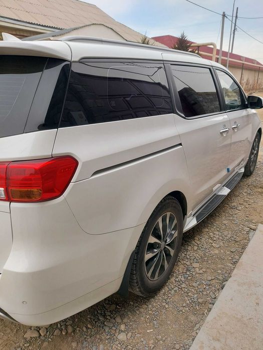 Kia Carnival в рассрочку без банка