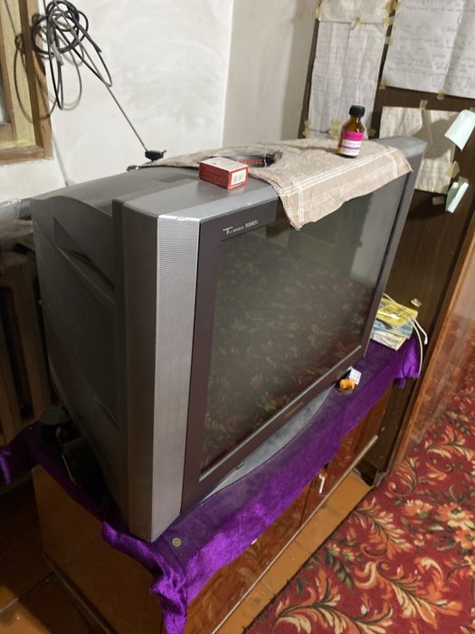 Телевизор (рабочий)