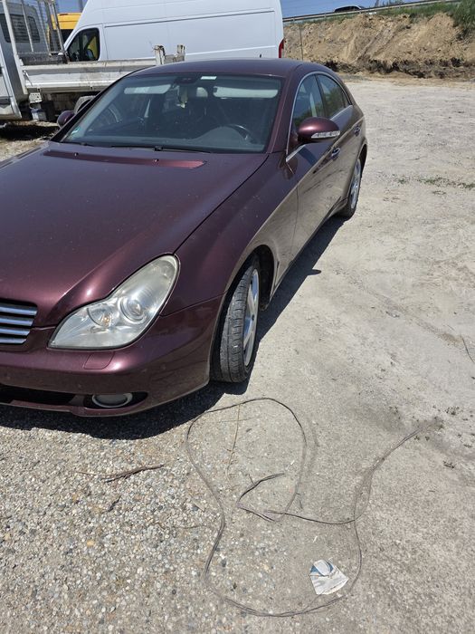 Mercedes 320 cls 2007  265000km în stare bună de funcționare cutie viteze automata  funcționează foarte bine  mașina poate fi testată  merge bine