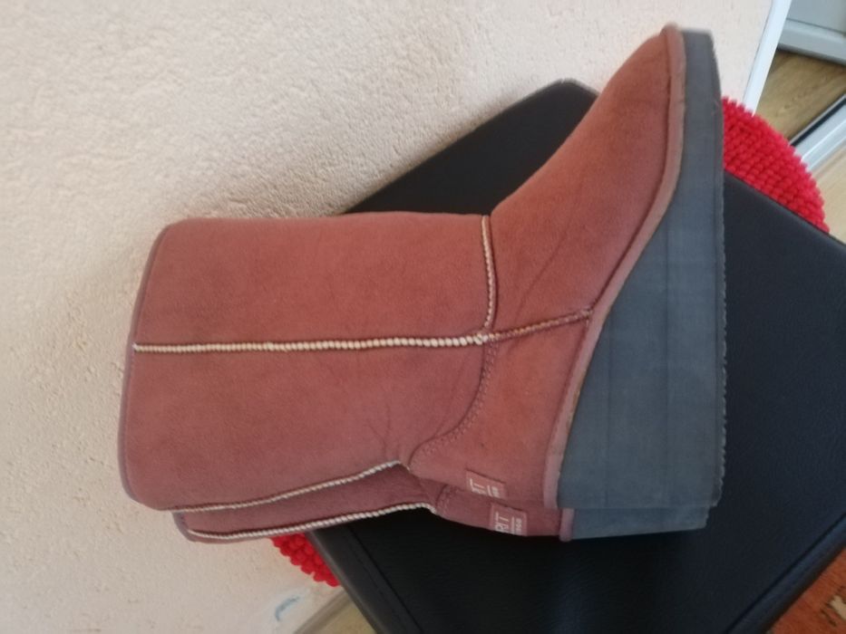 Cizme Esprit cu blana nr 40