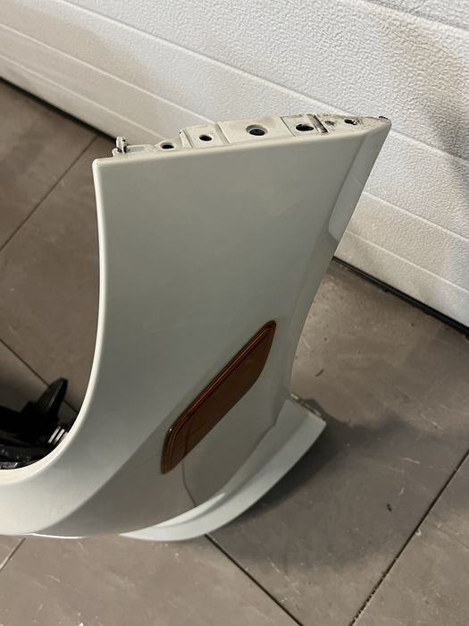 AMG пакет за Мерцедес w212 е класа предна задна броня прагове