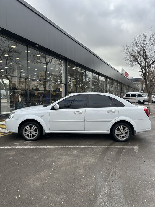 Ласетти Автомат 2009 года