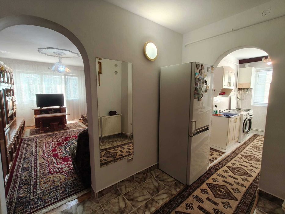 Apartament 2 camere de inchiriat - Piata Voievozilor