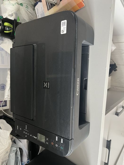 Принтер Canon цветной, черно-белый