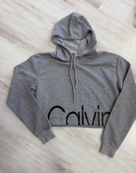 Nike,Calvin Klein,negative,pause