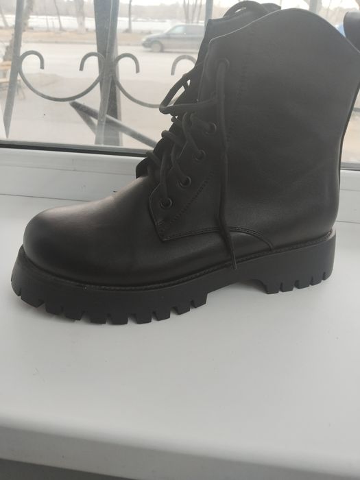 Продам осенние сапожки