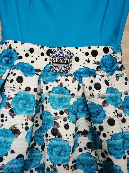 Бутикова секси рокля