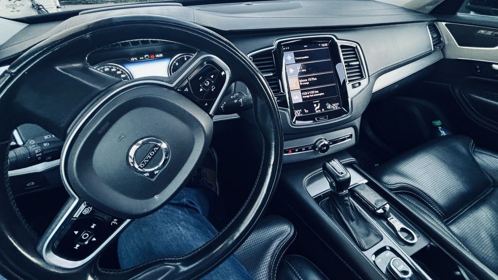 Volvo XC90 gen 2, Inscription Luxury | 7 locuri | perne aer | trapa