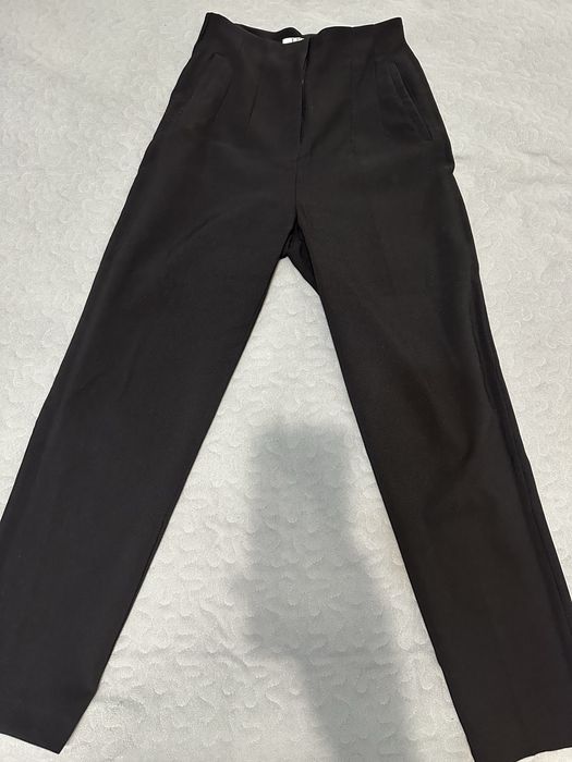 Отдам даром вещи на S-M